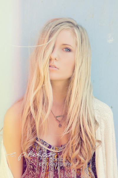 Girls Senior Portrait
Hair and Makeup: c. phelps