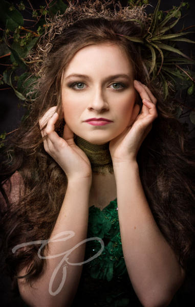 Girls Senior Portrait
Hair and Makeup: c. phelps