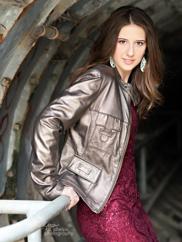Girls Senior Portrait
Hair and Makeup: c. phelps