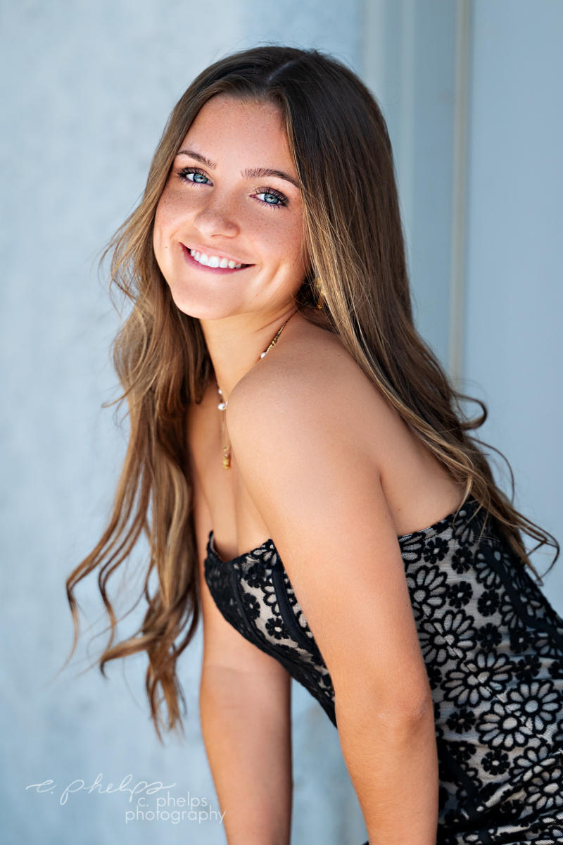 Girls Senior Portrait
Hair and Makeup: c. phelps