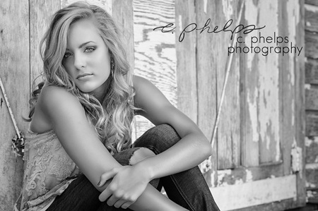 Girls Senior Portrait
Hair and Makeup: c. phelps