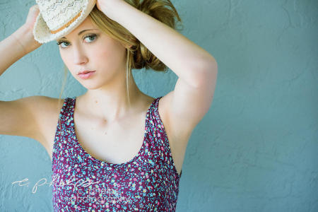 Girls Senior Portrait
Hair and Makeup: c. phelps
