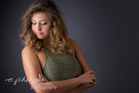Girls Senior Portrait
Hair and Makeup: c. phelps