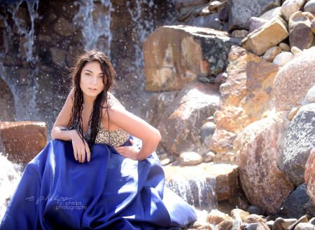 Girls Senior Portrait
Hair and Makeup: c. phelps