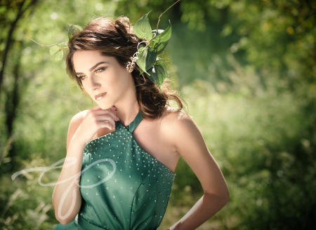 Girls Senior Portrait
Hair and Makeup: c. phelps