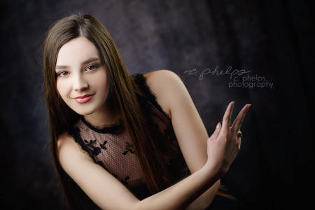 Girls Senior Portrait
Hair and Makeup: c. phelps
