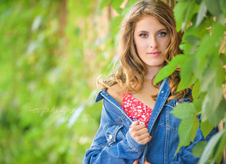 Girls Senior Portrait
Hair and Makeup: c. phelps