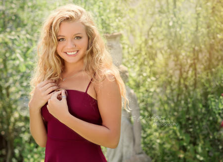 Girls Senior Portrait
Hair and Makeup: c. phelps