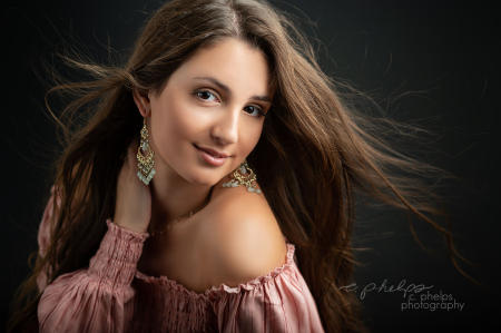 Girls Senior Portrait
Hair and Makeup: c. phelps