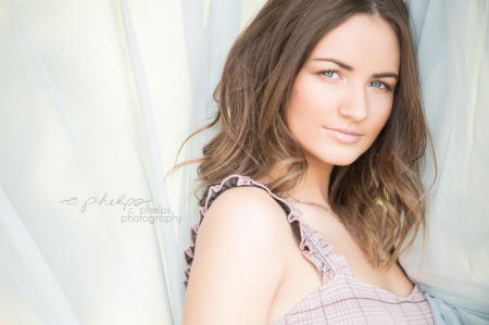 Girls Senior Portrait
Hair and Makeup: c. phelps