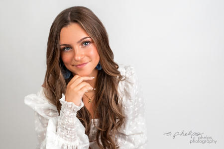 Girls Senior Portrait
Hair and Makeup: c. phelps