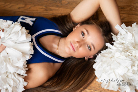 Girls Senior Portrait
Hair and Makeup: c. phelps